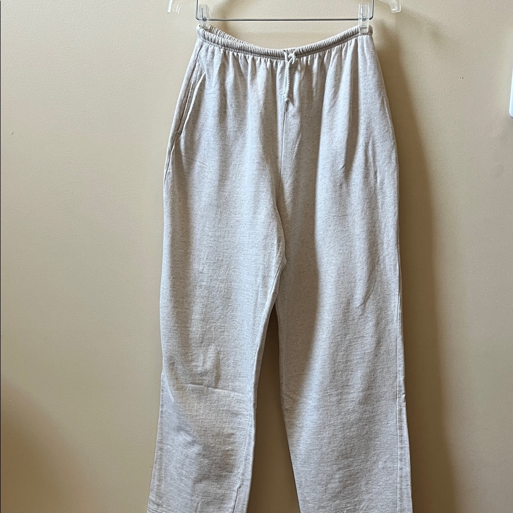 Cozy 2-piece Lounge Wear - Picture 4 of 9
